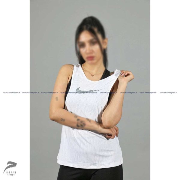 ست دو تیکه نیم تنه و کاور قهرمانی نایکی ست دو تیکه نیم تنه و کاور قهرمانی نایکی