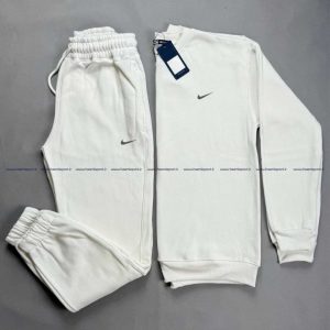 ست دورس و جاگر داخل کرک نایکی